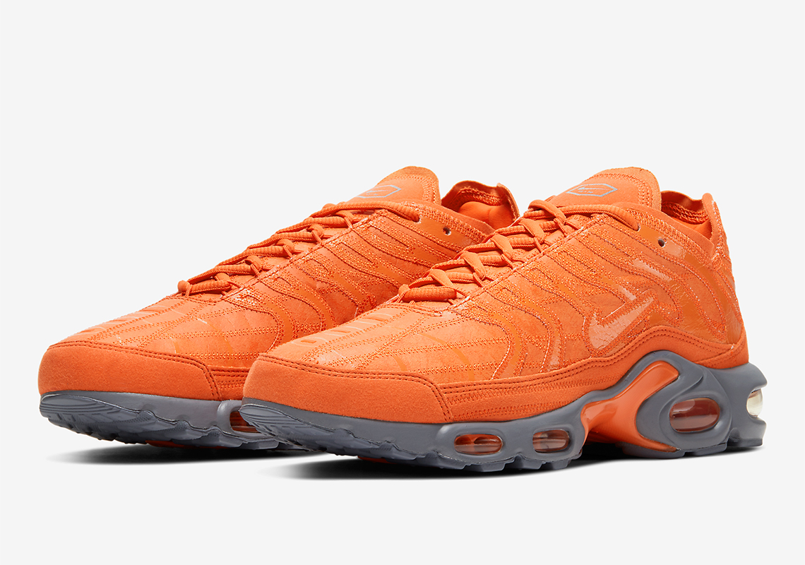 The Deconstructed Nike Air Max Plus Appears In "Vintage Box" Colors