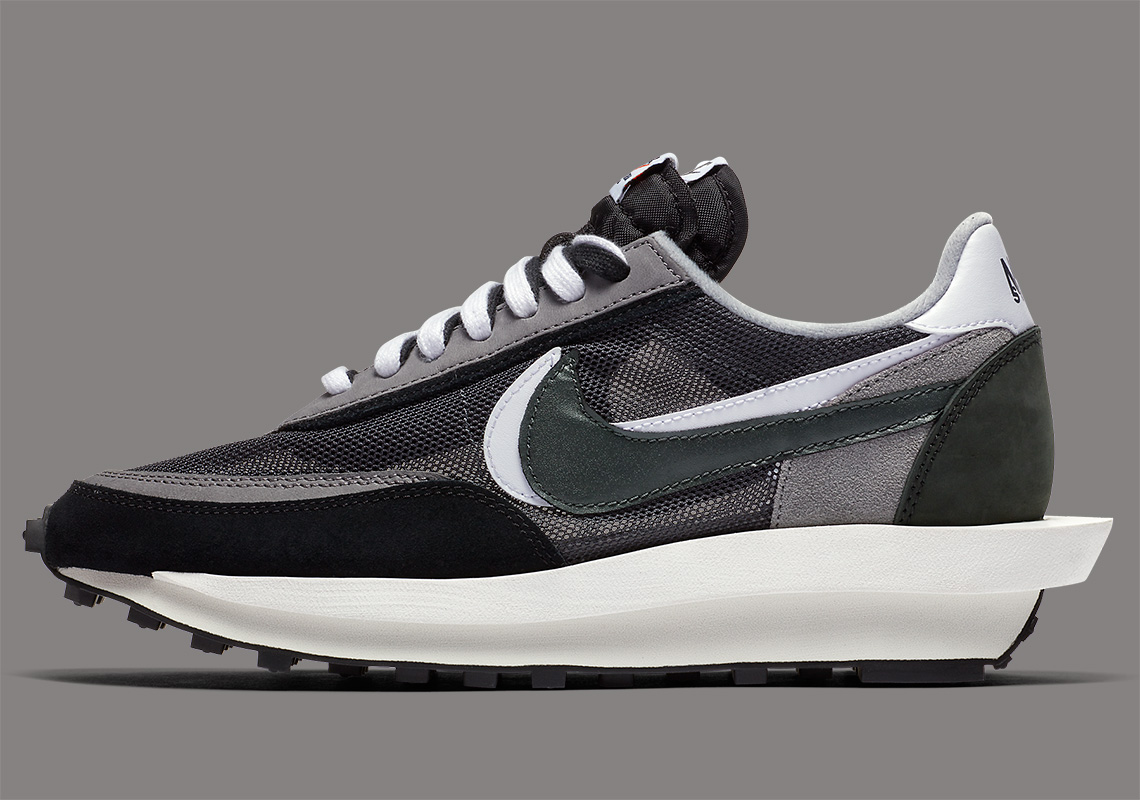 Sacai Nike Ldwaffle Black Bv0073 001 Release Reminder 1