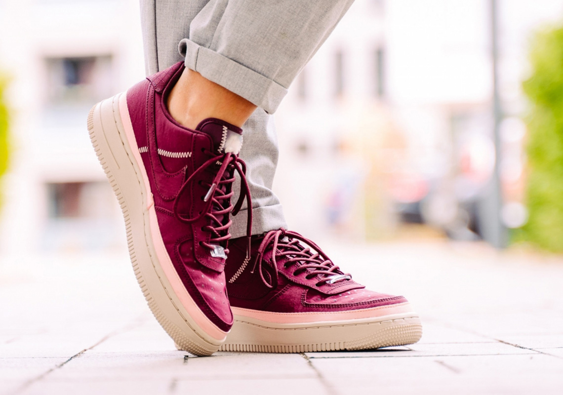 Nike Air Force 1 Wmns Maroon Aa0287 603 1