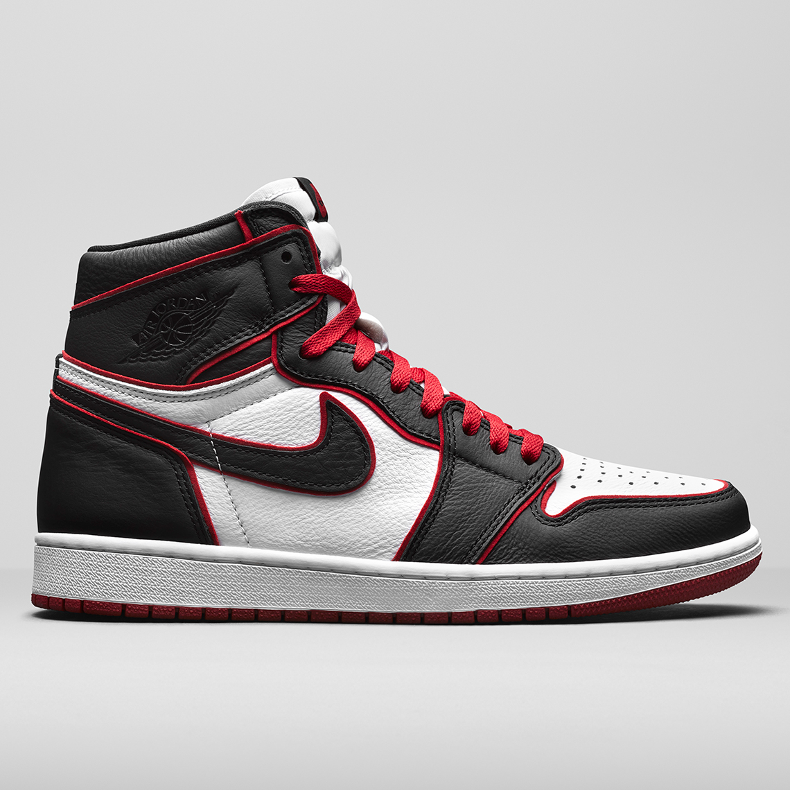 Air Jordan 1 Fearless Bloodline