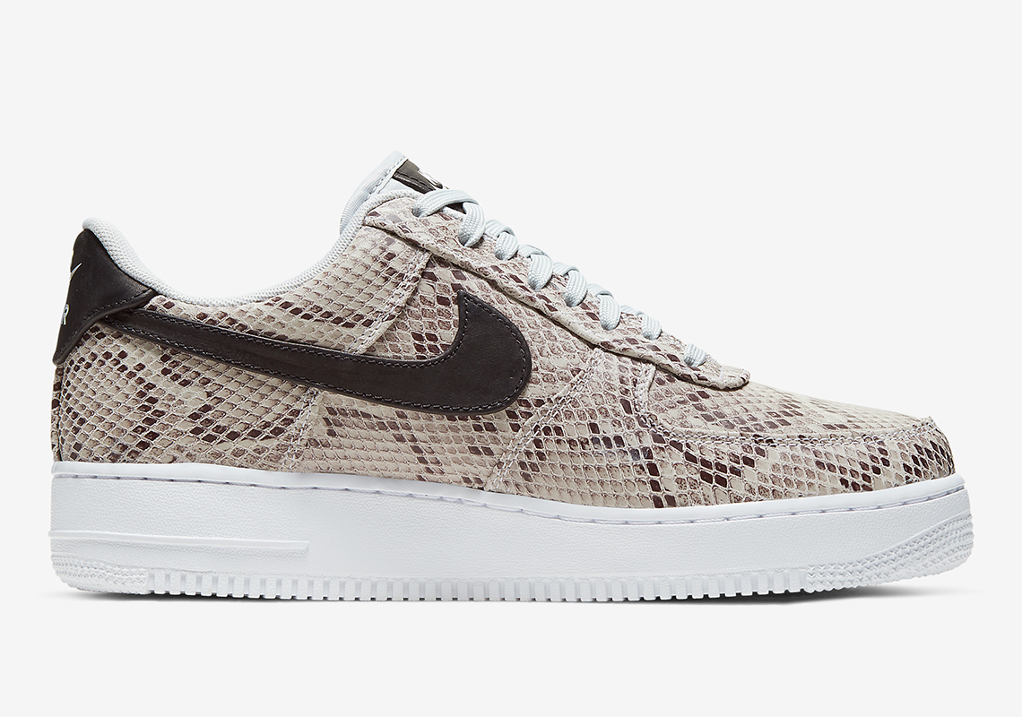 Nike Air Force 1 Snakeskin Bq4424 100 3