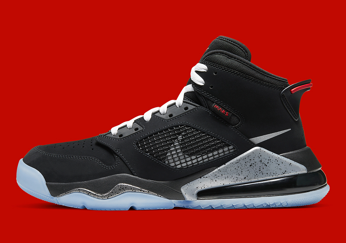 Jordan Mars 270 Cd7070 010 1