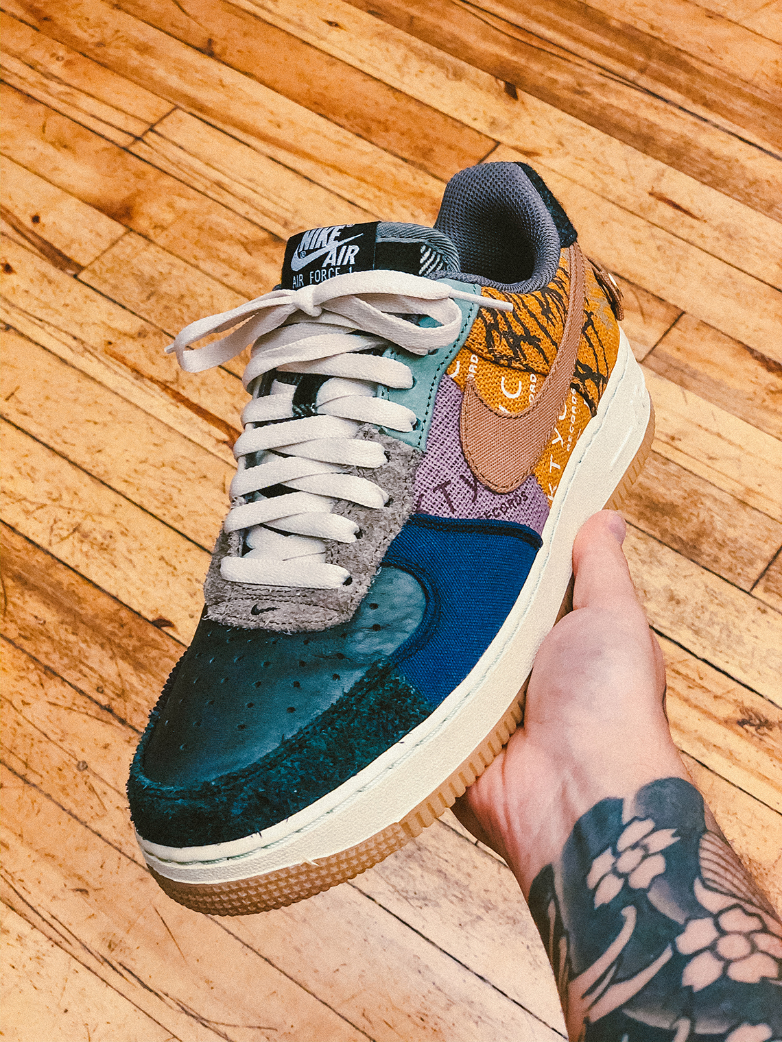 Travis Scott Nike Air Force 1 Release Info 11