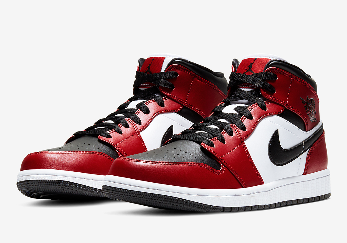 Air Jordan 1 Mid 554724 069 Release Info 5