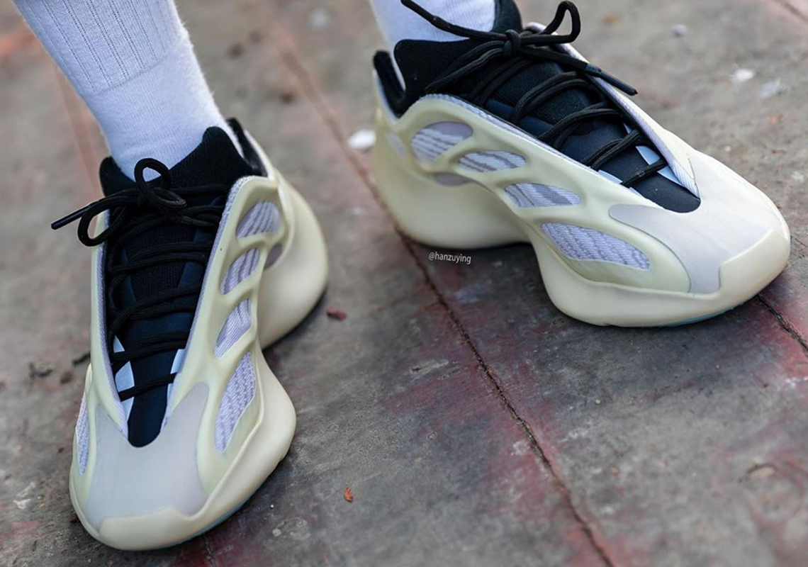Adidas Yeezy Boost 700 V3 Fw4980 10