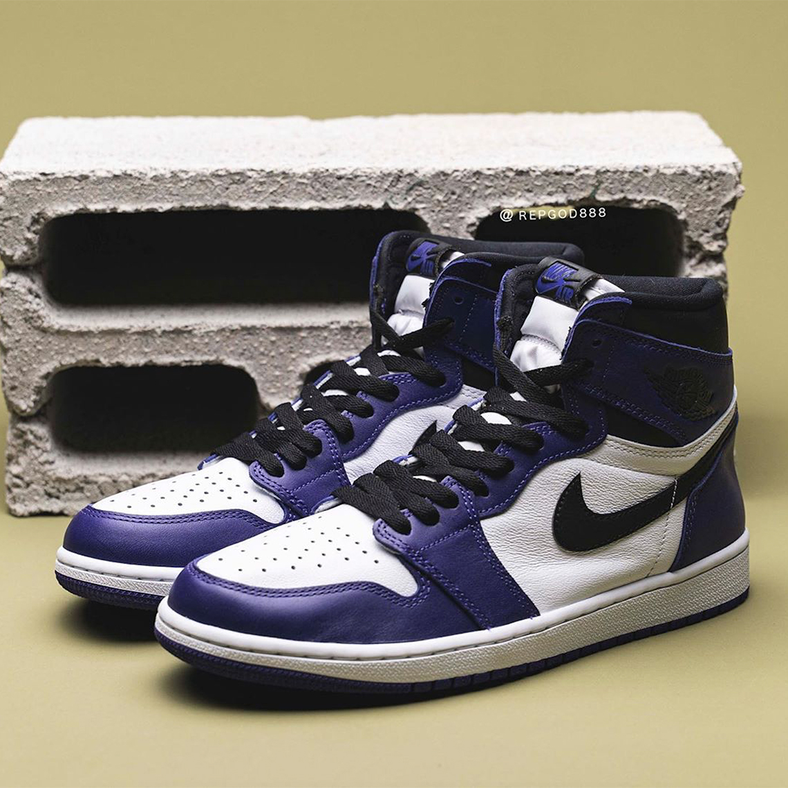 Air Jordan 1 Retro High Og 555088 500 Purple 3