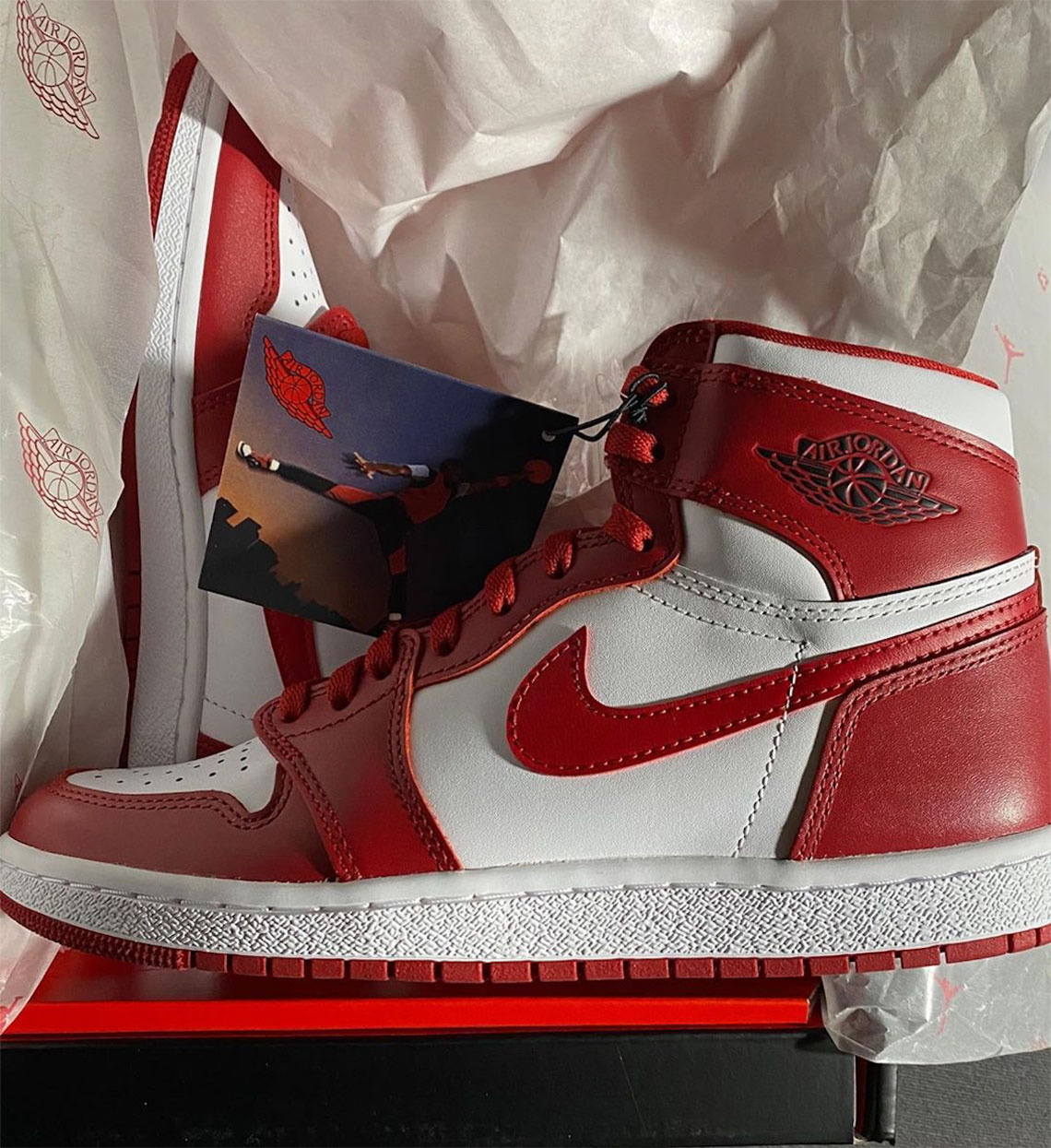 Air Jordan 1 Retro High Og Red White Pack 2020