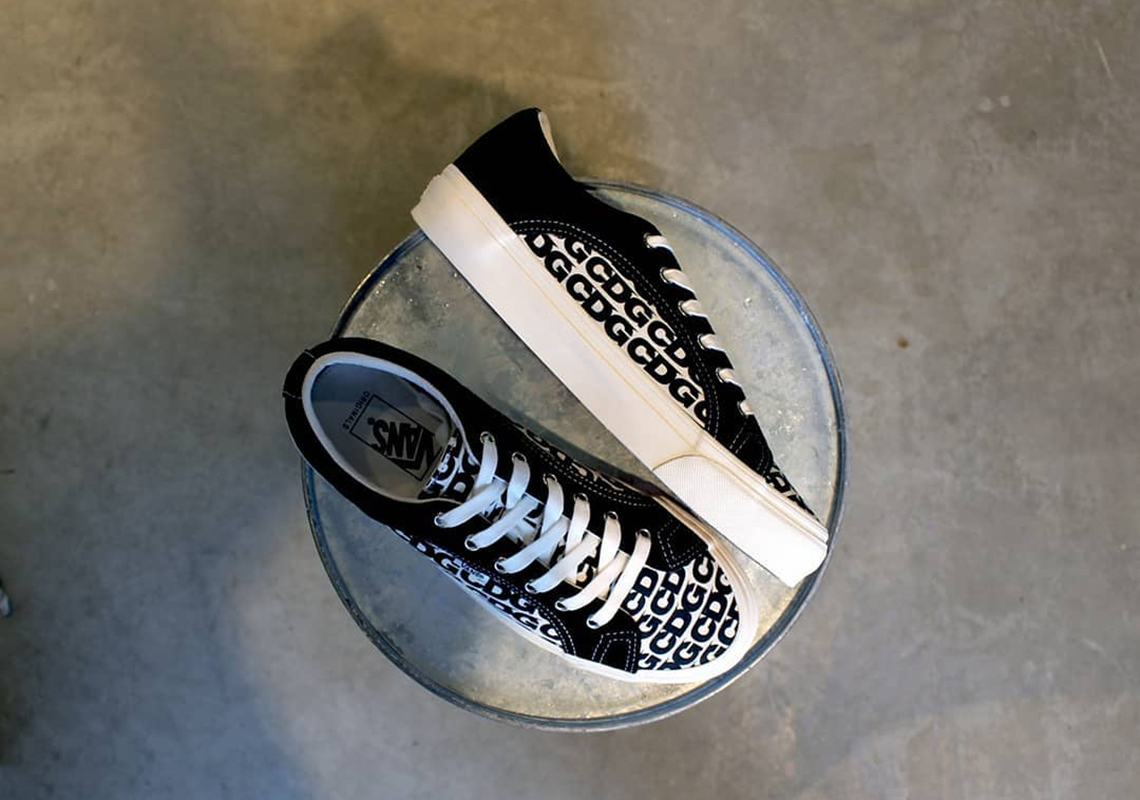 Cdg Vans Lampin Black White Release Info 1