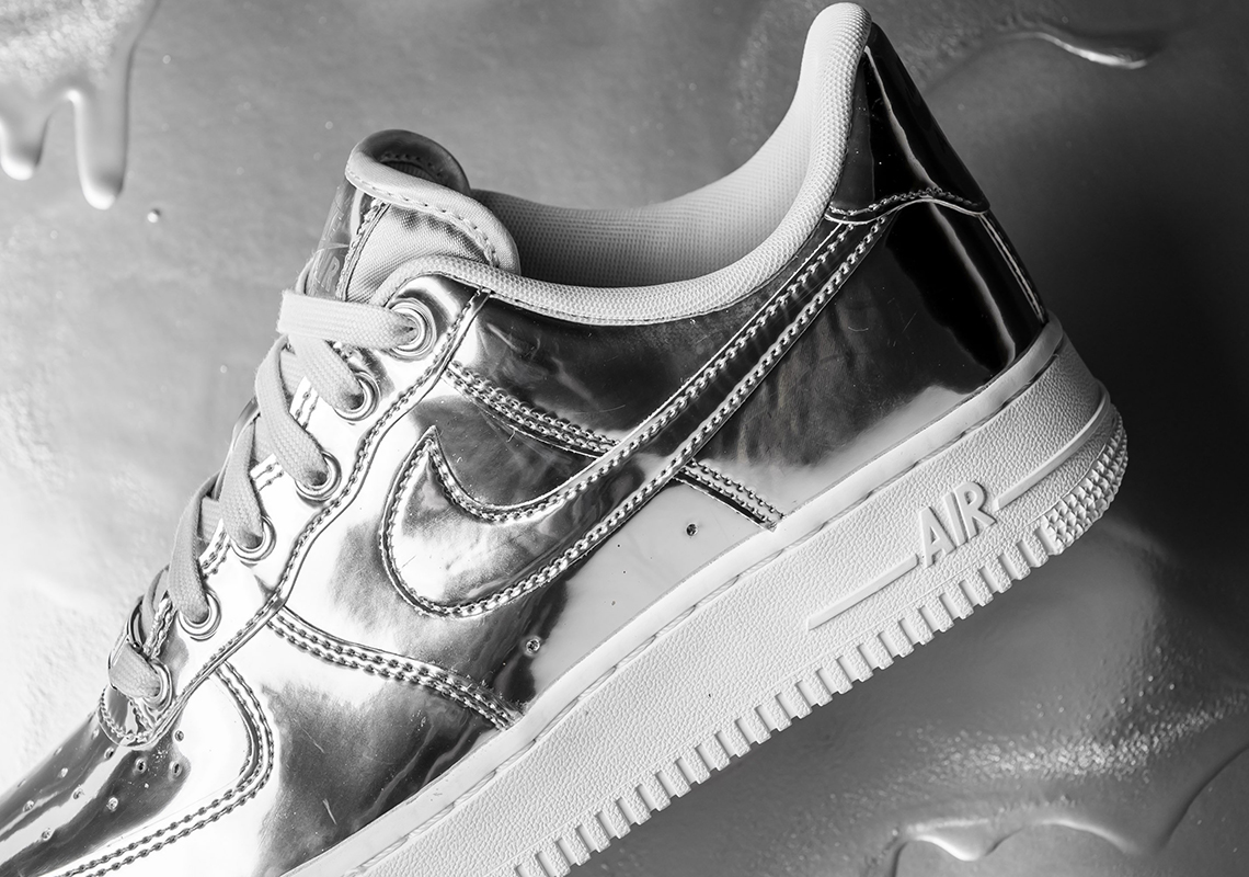 Nike Air Force 1 Liquid Metal Chrome Cg6566 700 1.jpg 5