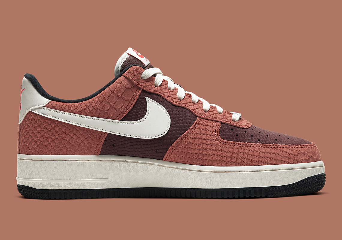 Nike Air Force 1 Low Snakeskin Cv5567 200 1