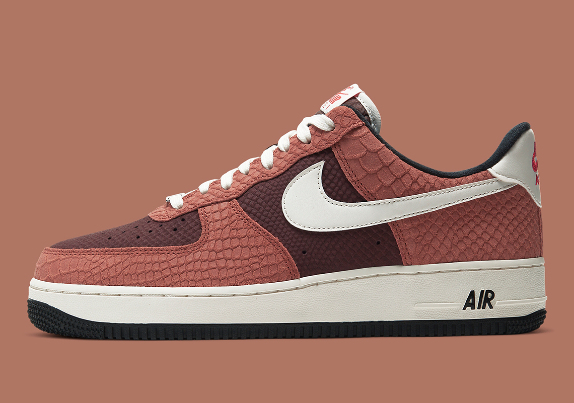 Nike Air Force 1 Low Snakeskin Cv5567 200 2