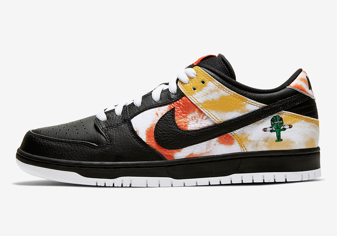 Nike Sb Dunk Low Raygun Black Tiedye Bq6832 001 1