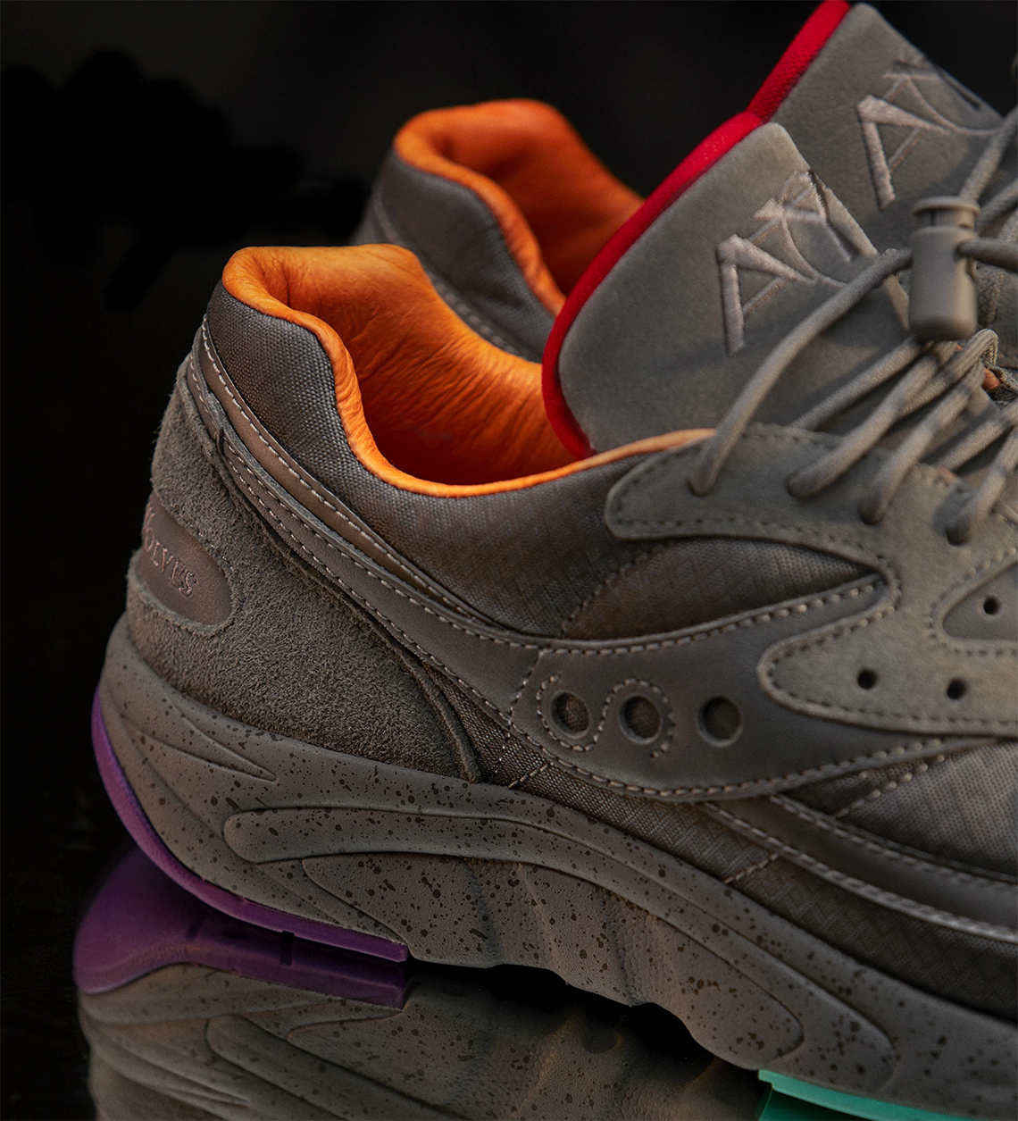 Raised By Wolves Saucony Aya 4