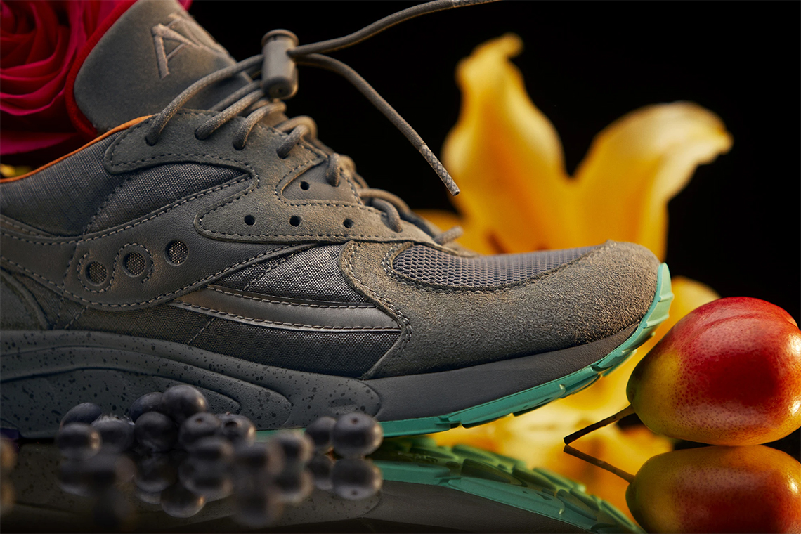 Raised By Wolves Saucony Aya 7