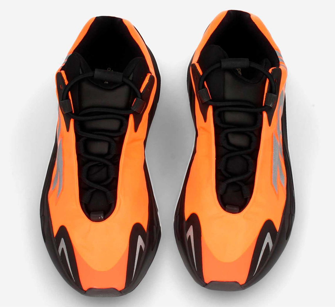 Adidas Yeezy Boost 700 Mnvn Orange Fv3258 3 1