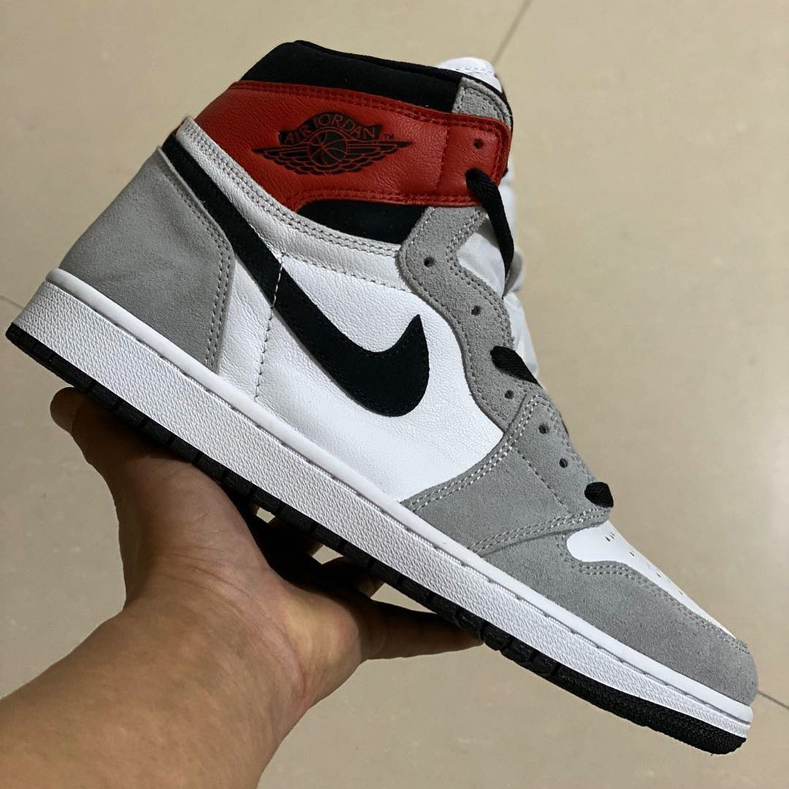 Air Jordan 1 High Light Smoke Grey 1