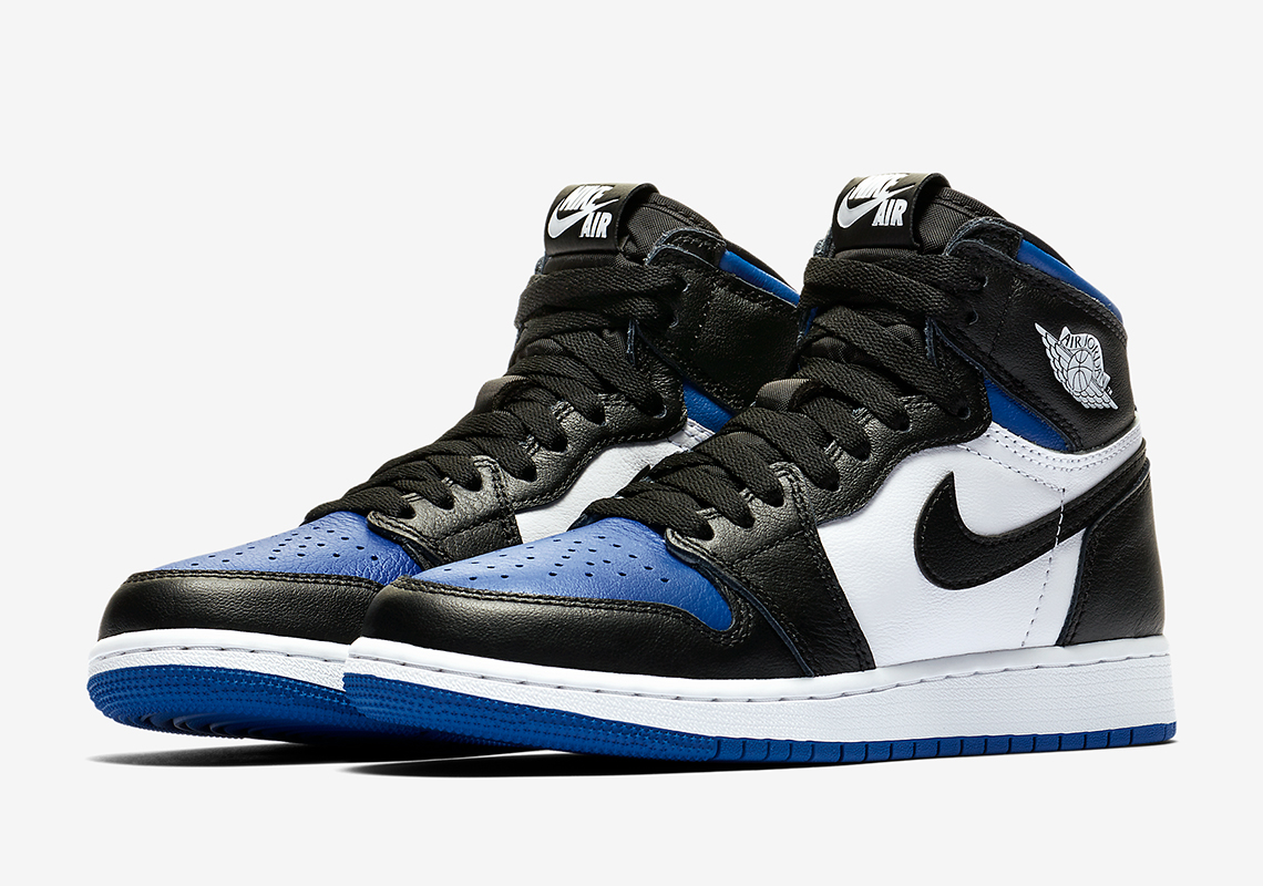 Official Images Of The Air Jordan 1 "Royal Toe" For Kids