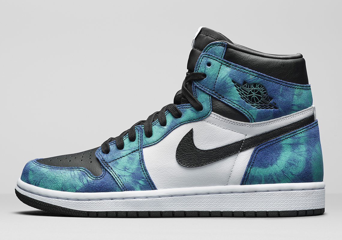 The Women’s Air Jordan 1 Retro High OG “Tie Dye” Boasts A Graphic Pattern For The First Time