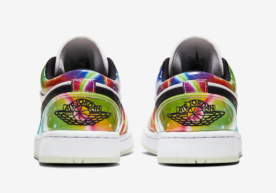 Air Jordan 1 Low Galaxy Wmns Cw7310 909 5