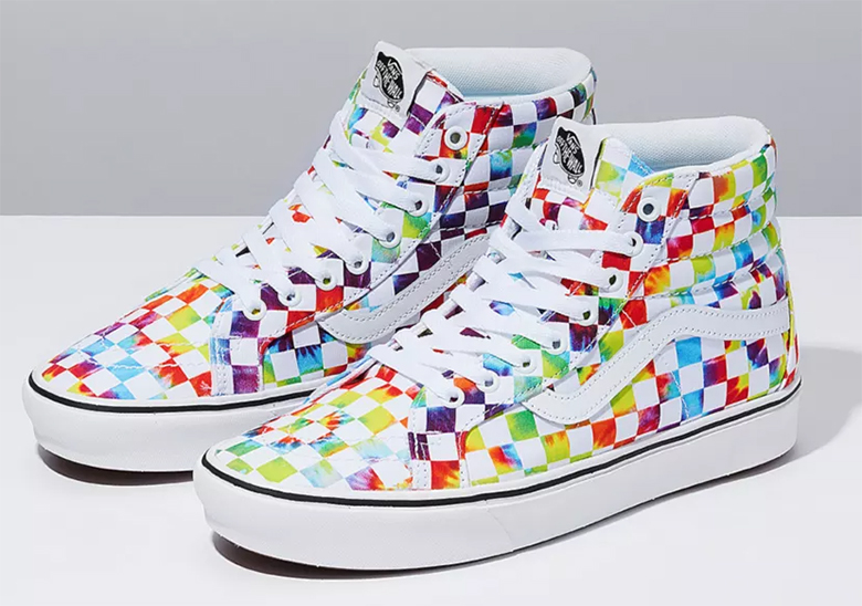 Tie-Dye Checkerboard Prints Cover The Vans Sk8-Hi ComfyCush