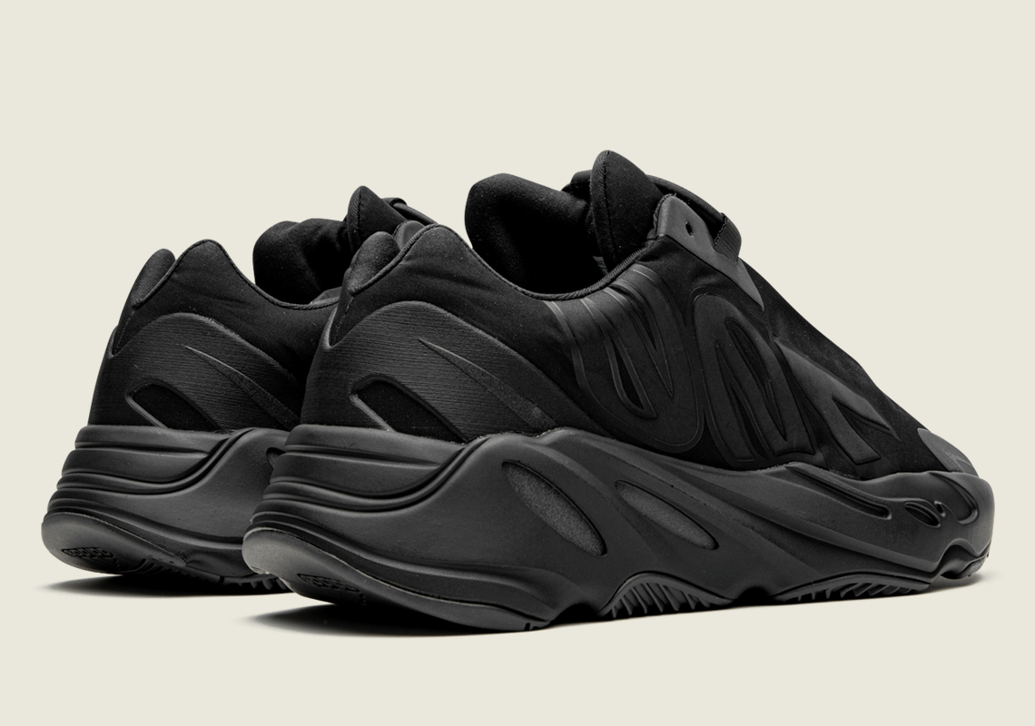 Adidas Yeezy Boost 700 Mnvn Black Fv4440 4 1