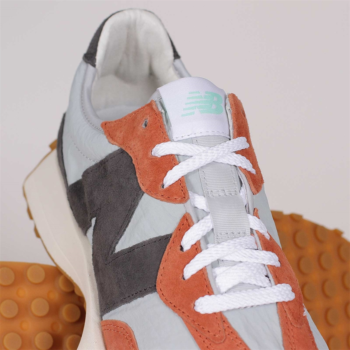 New Balance 327 Brown Grey 6