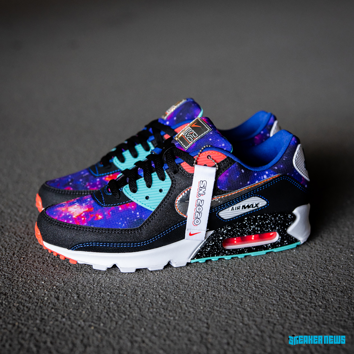 Nike Air Max 90 Foot Locker Galaxy 1