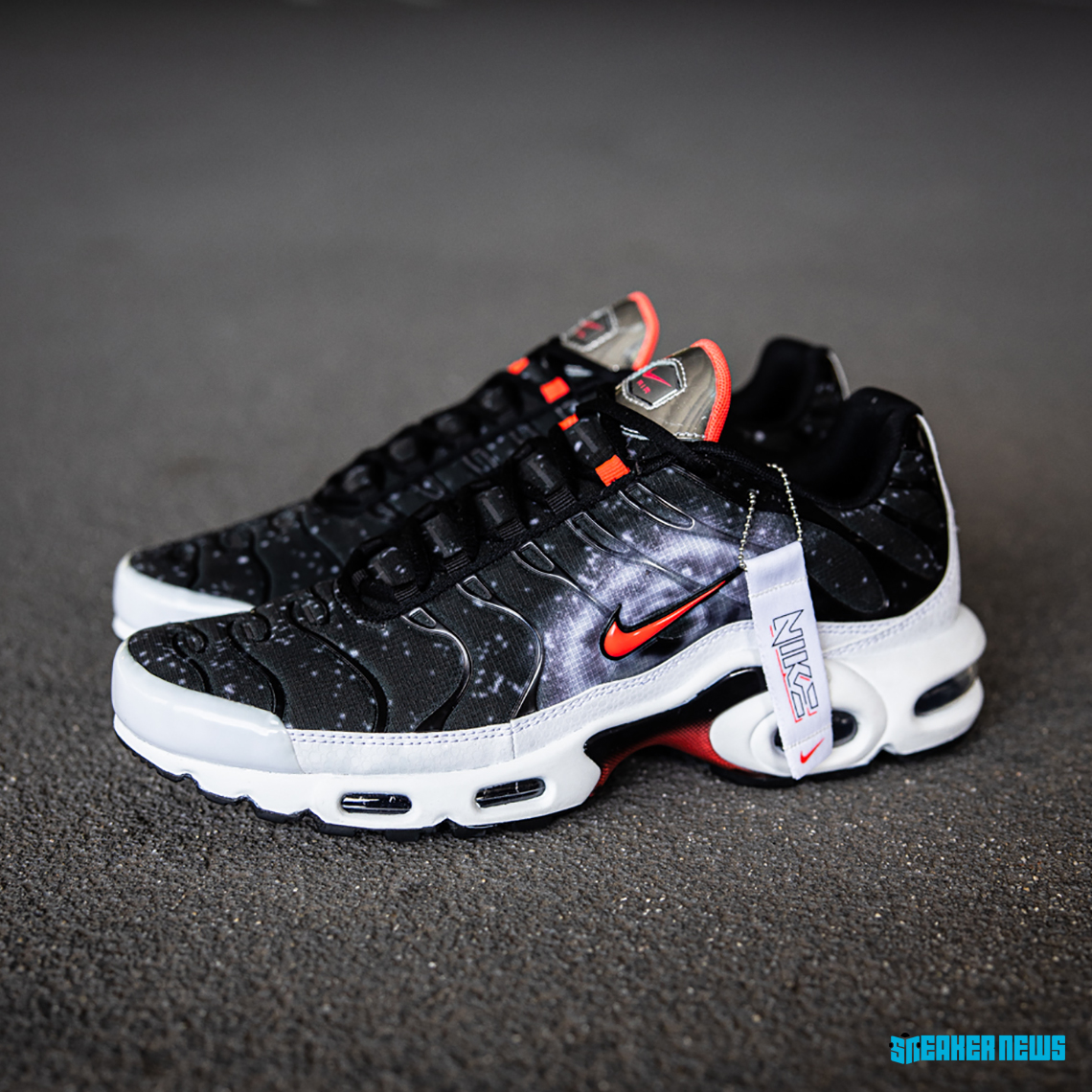 Nike Air Max Plus Foot Locker Galaxy 1