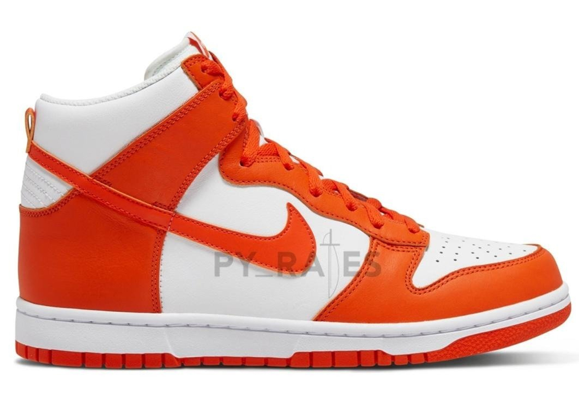 Nike Dunk Hi Retro Orange