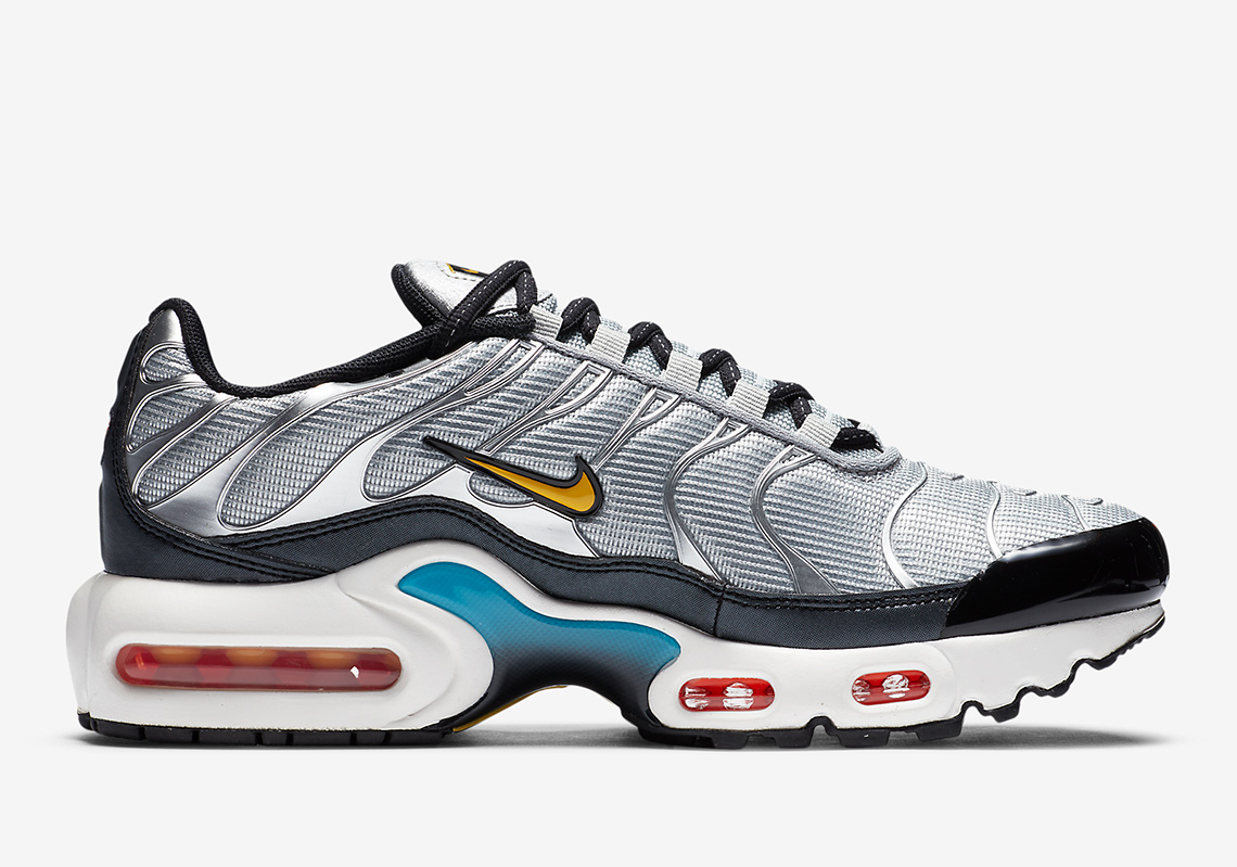 Nike Air Max Plus Sky Nike Cw6010 001 2