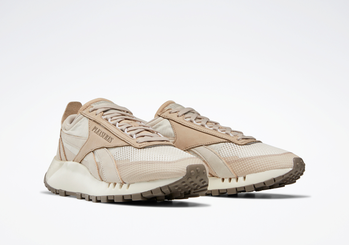 Pleasures Reebok Classic Leather H68666 6