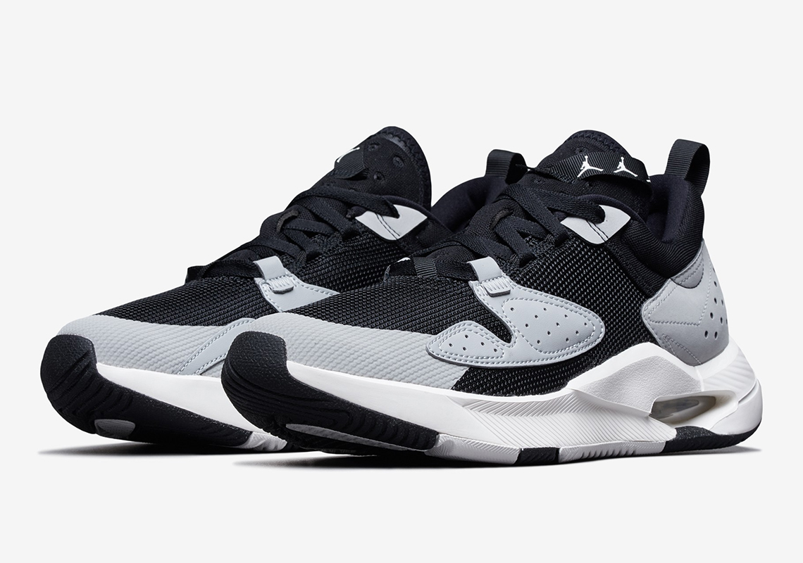 Jordan Air Cadence Drops In "Smoke Grey"