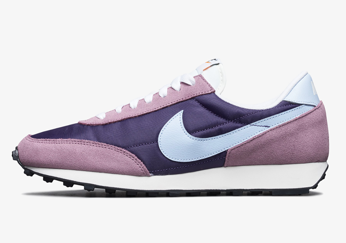 The Nike Daybreak SP For Women Arrives In "Eggplant"