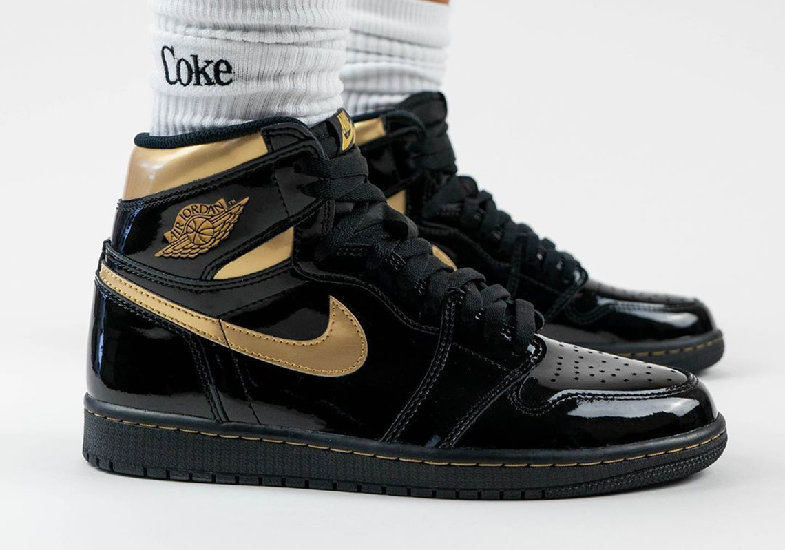 Best Look Yet At The Black And Gold Air Jordan 1 High