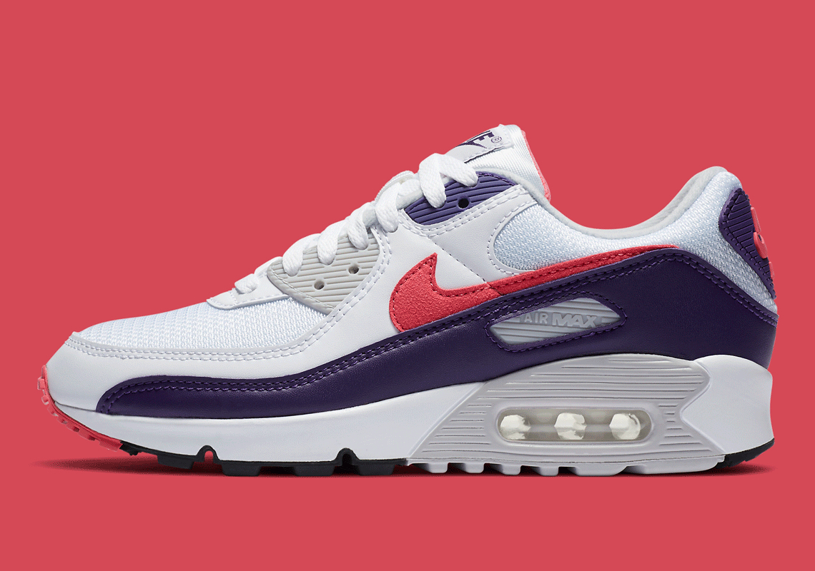 Official Images Of The Nike Air Max 90 WMNS "Eggplant"