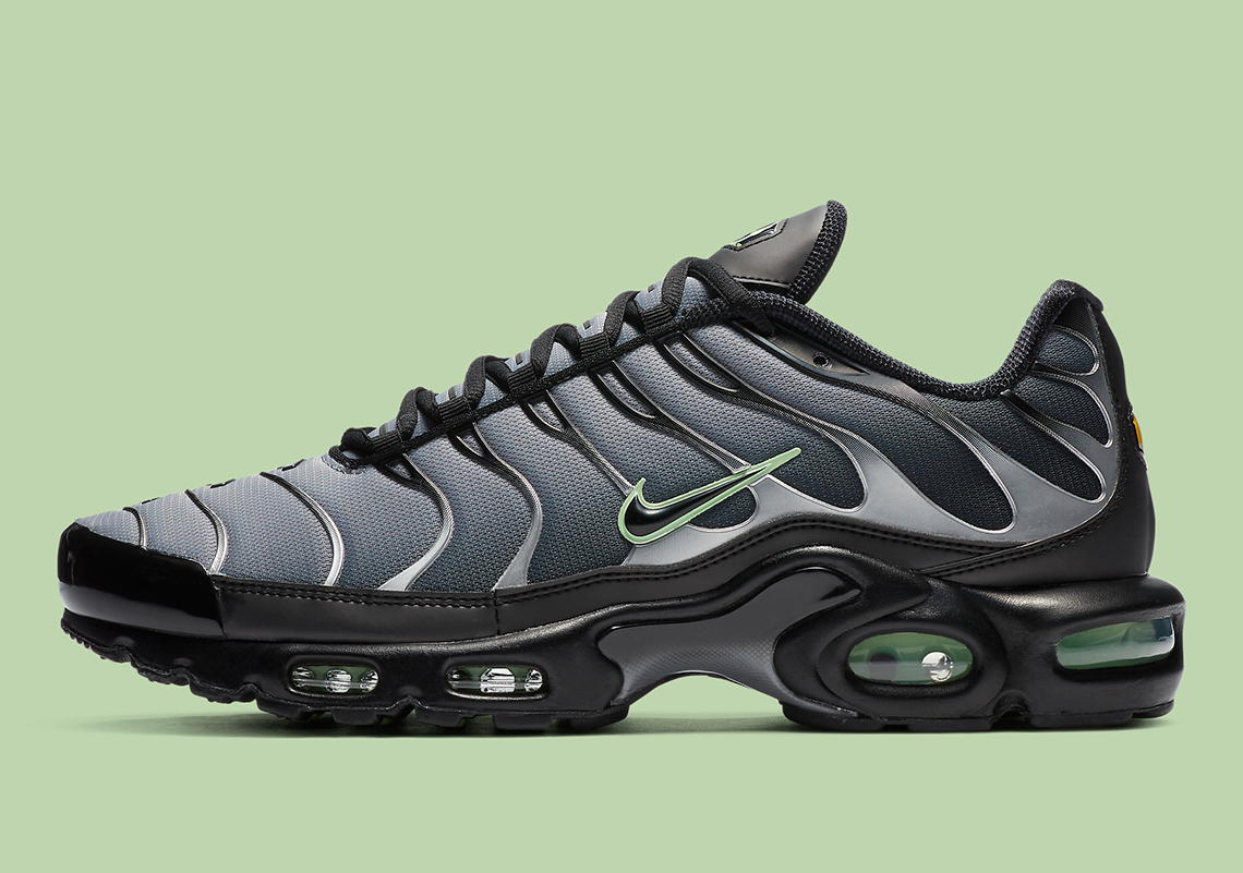 The Nike Air Max Plus Arrives In A Sharp Black And Minty Green