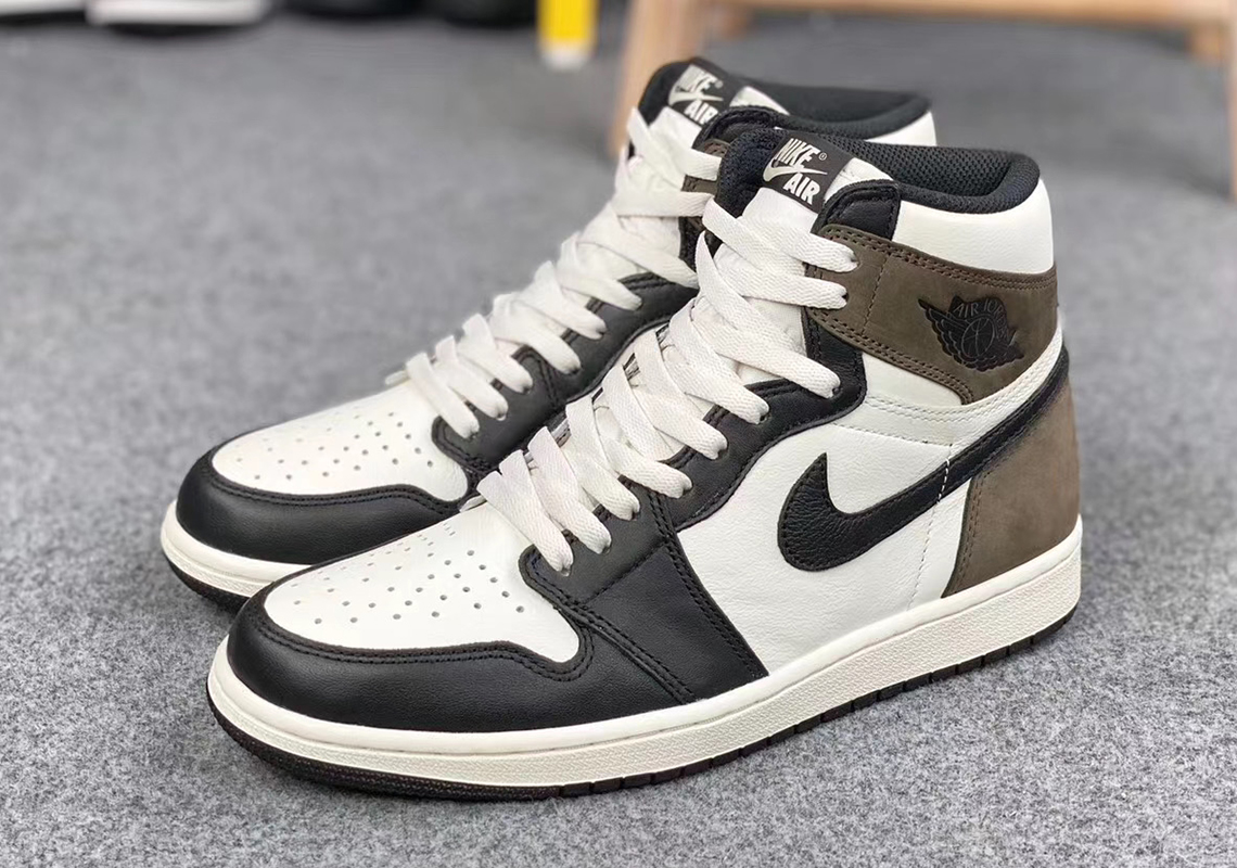 Air Jordan 1 Retro High Og Sail Dark Mocha Black 555088 105 9