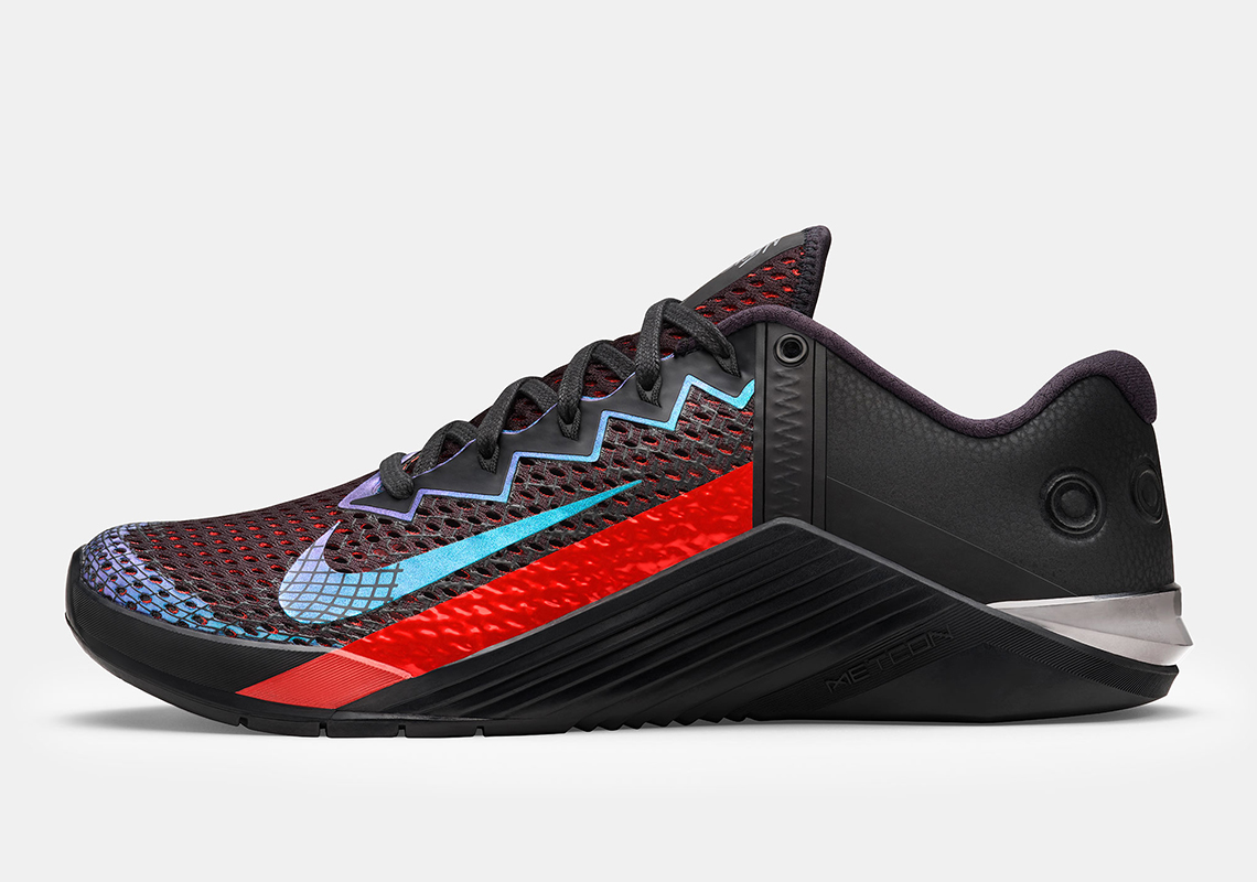 Nike Metcon 6 Black Red Blue 1