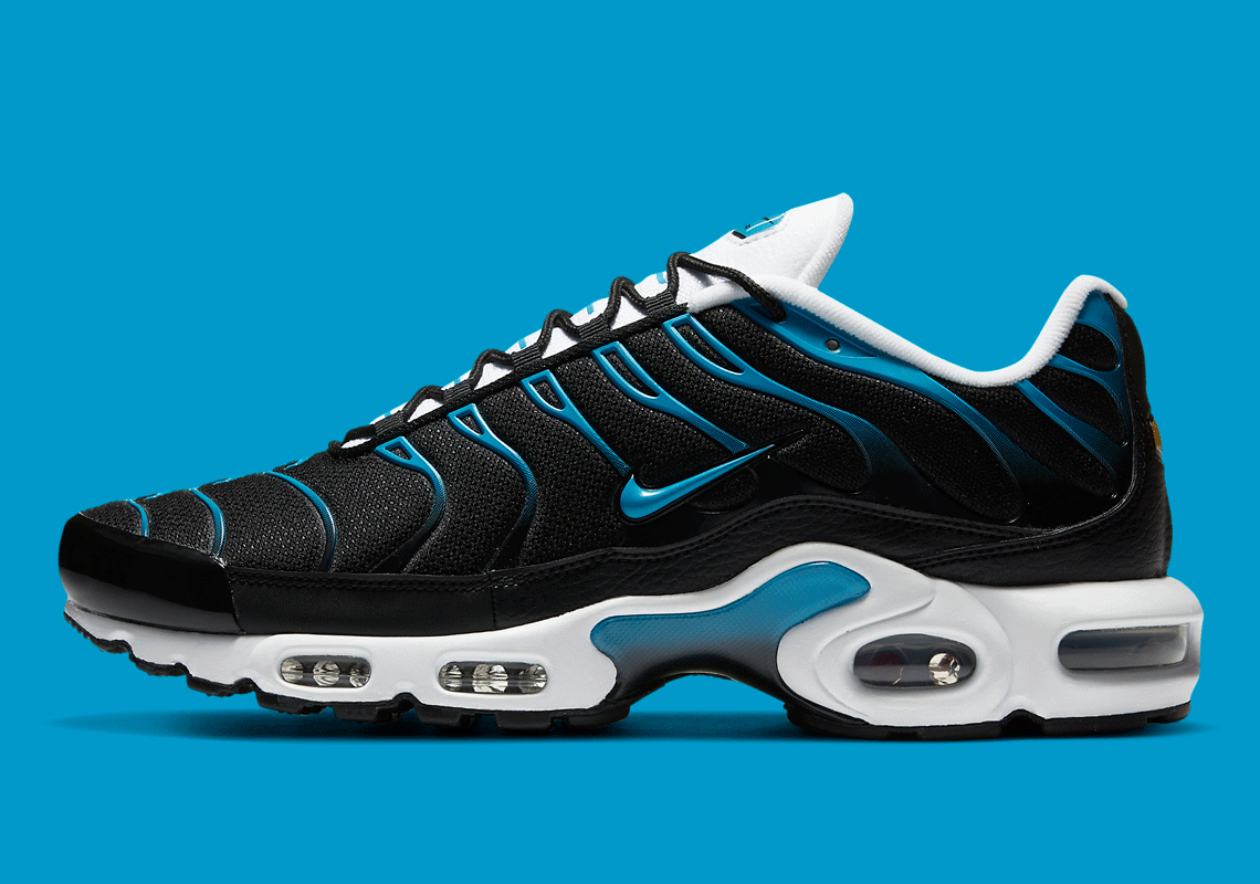 The Nike Air Max Plus Appears In Black And Laser Blue