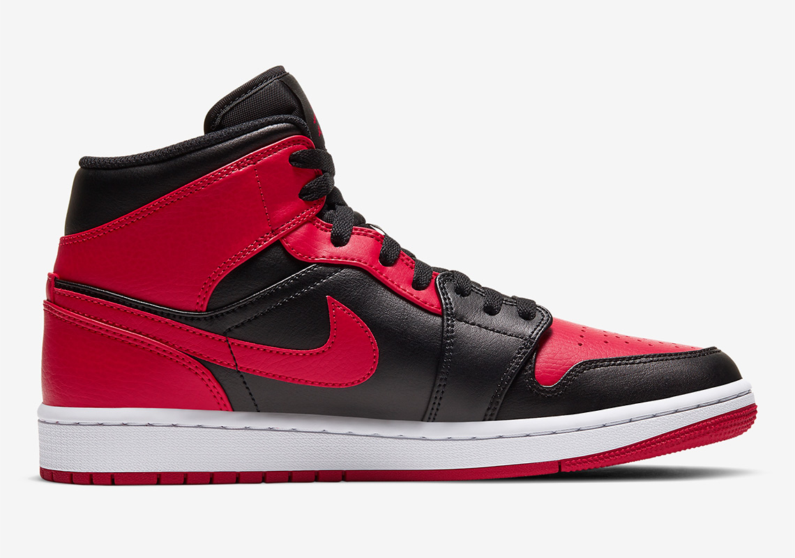 Air Jordan 1 Mid Black Red 554724 0748