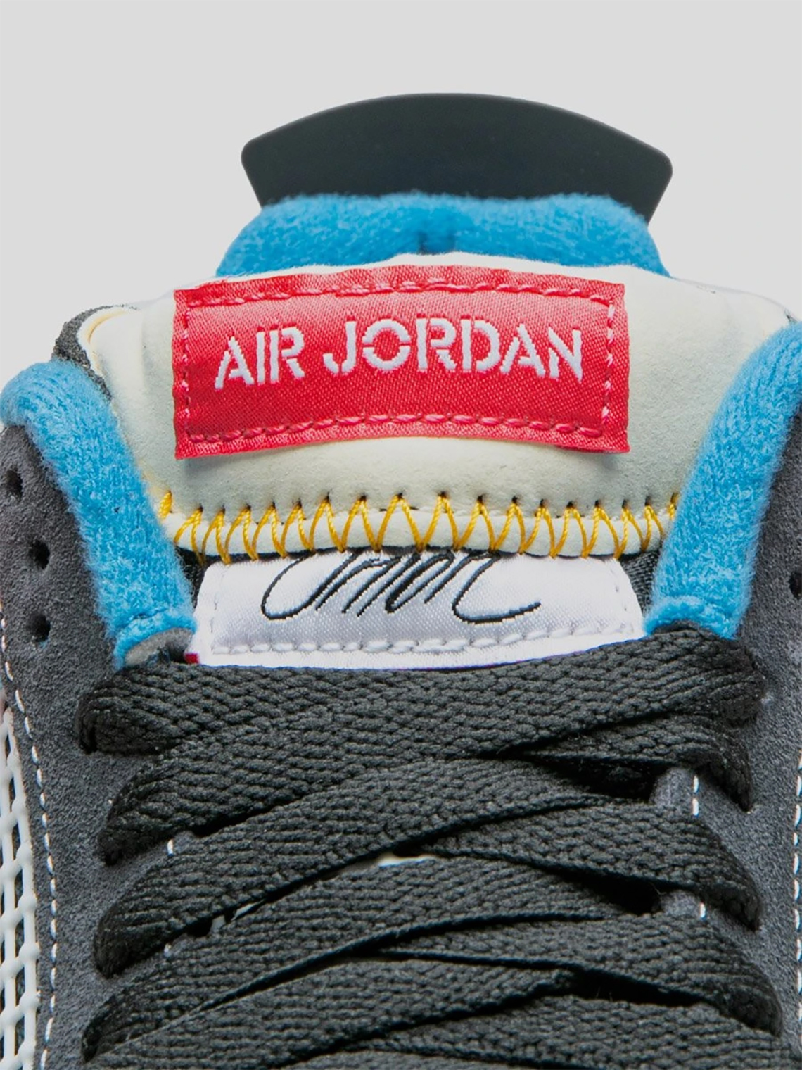 Union La Air Jordan 4 Off Noir Release Date 4