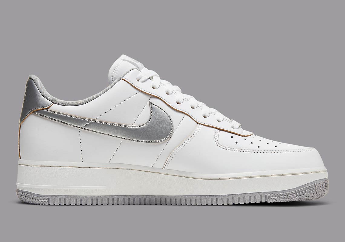 Nike Air Force 1 Label Maker Dc5209 100 5