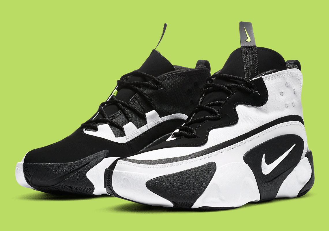 A 90s Friendly Black/White Colorway Is Coming Soon To The Nike React Frenzy