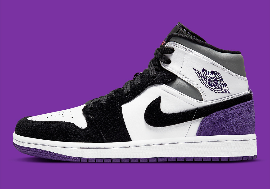 Air Jordan 1 Mid Se White Black Purple 852542 105 3