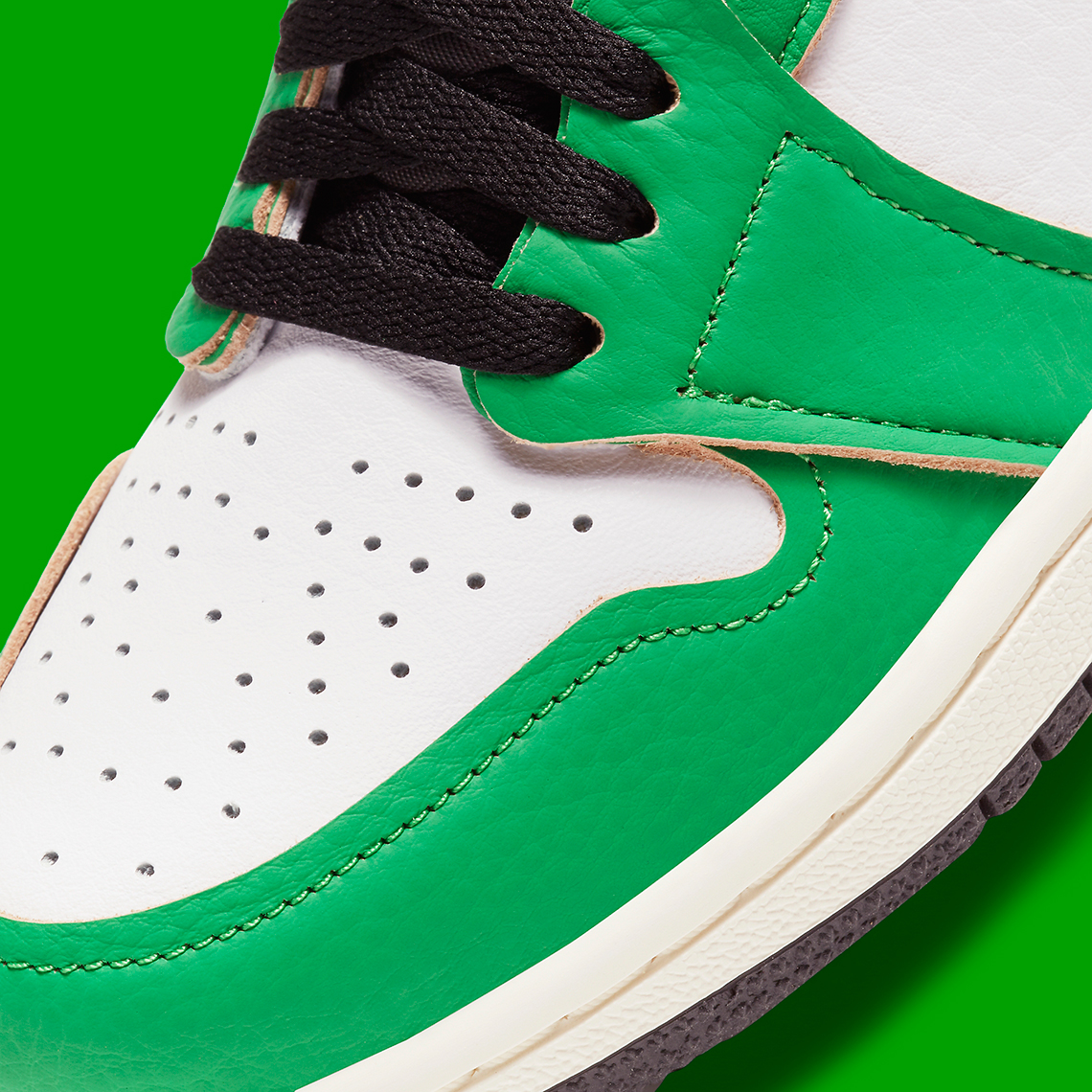 Jordan 1 Lucky Green Db4612 300 Official Images 8