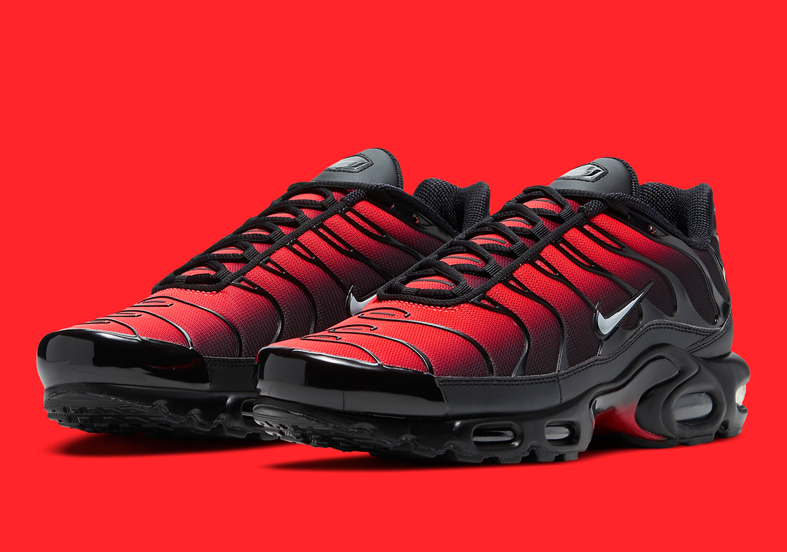 Black And Red Gradients Appear On This Nike Air Max Plus "Deadpool"