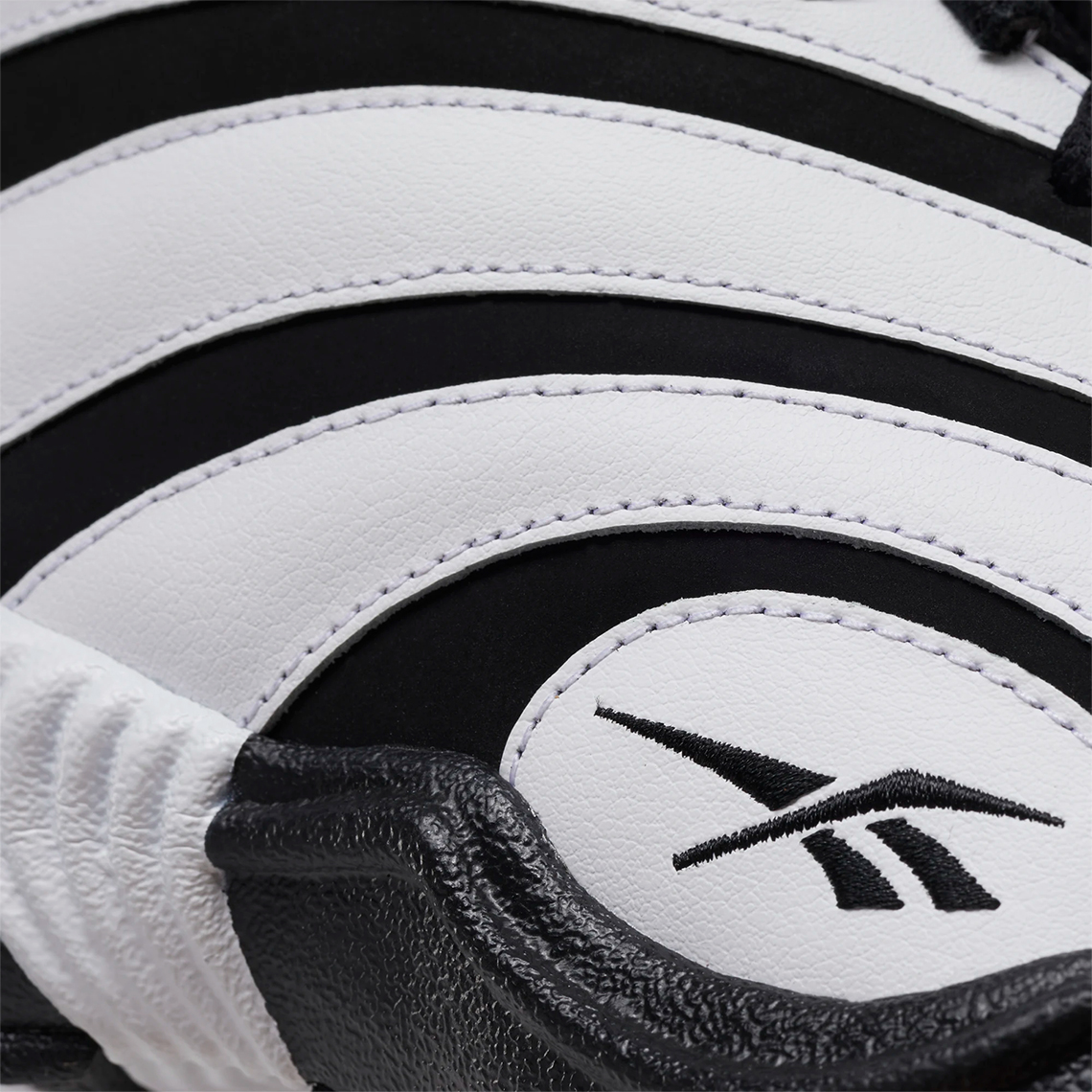 Reebok Shaqnosis Black White Fv9284 0