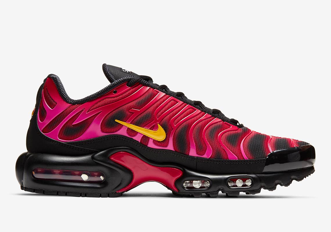 Supreme Nike Air Max Plus Fire Pink Da1472 600 2