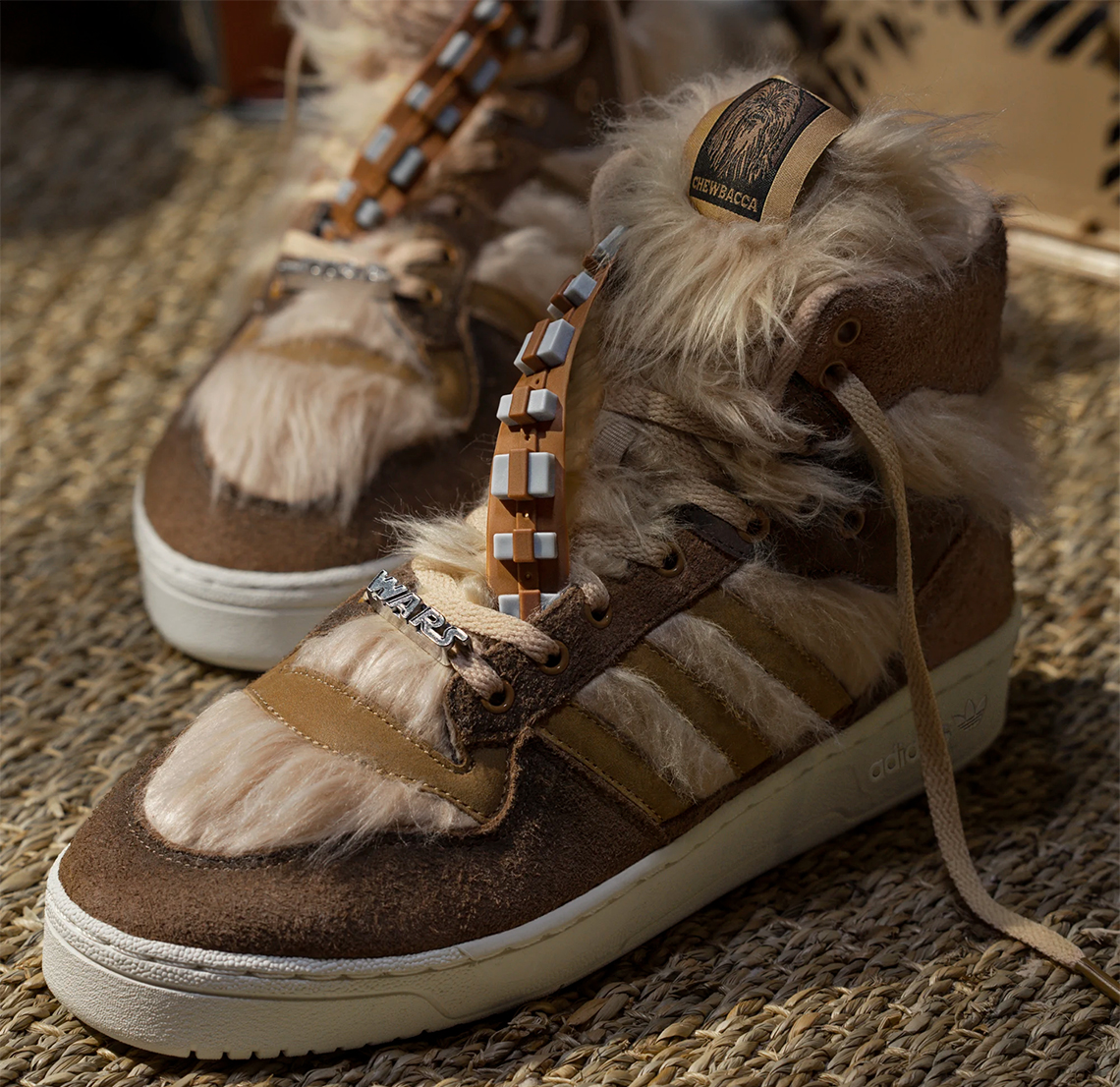 Adidas Rivalry Hi Star Wars Chewbacca Fx9290 3