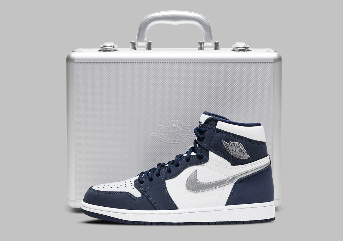 Japan-Exclusive Air Jordan 1 Retro High OG "Midnight Navy" To Come With Suitcase